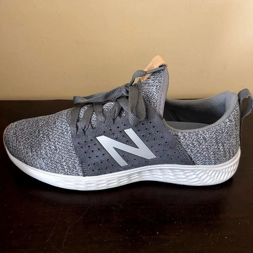 New Balance Fresh Foam Cruz Mens Grey White Running Shoes MCRUZGR - Picture 3 of 6